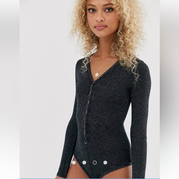 Free People Tops - FREE PEOPLE • Keep Your Cool Bodysuit